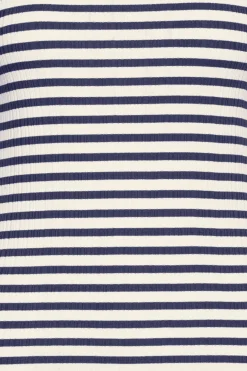 IHCELLA T-shirt