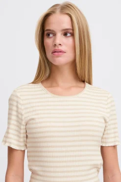 IHCELLA T-shirt