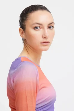 IHISTA T-shirt