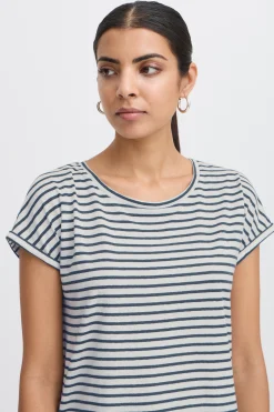 IHYULIETTA T-shirt